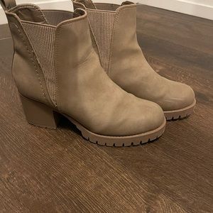 Women’s boots